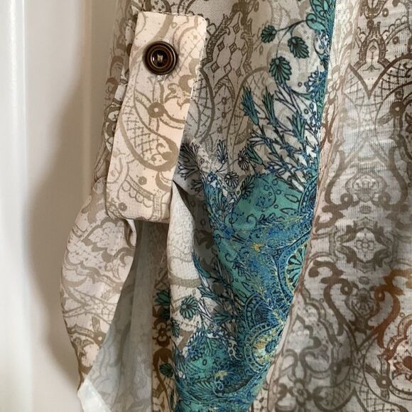 Chicos size 3 blouse with three-quarter sleeve/option to button up shorter - Picture 6 of 11